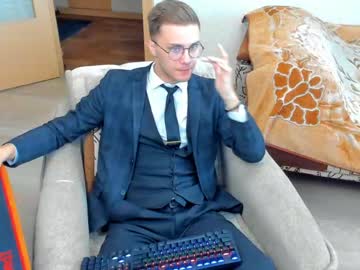 webcam man successful_lama capture image #4020858