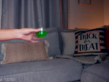 webcam girl x_lily_x capture image #2832079