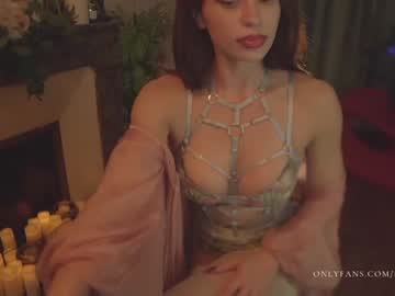 webcam girl lucieoude_ capture image #3193425