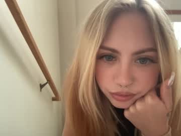 webcam girl sophiaxellen capture image #2301571