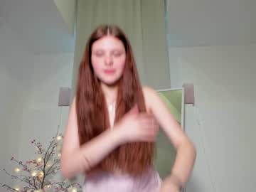 webcam girl k_a_r_o_l_i_n_a capture image #2400199