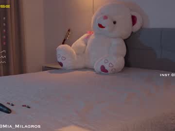 webcam girl mia_milagros capture image #3358326