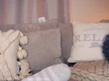 webcam girl x_lily_x capture image #1296963