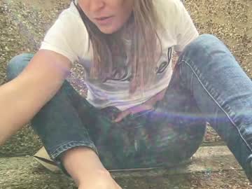 webcam girl eatmypie69 capture image #1990046