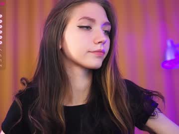 webcam girl angels_kiss capture image #2644637