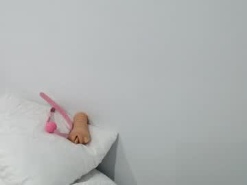 webcam girl hornypetitegirl77 capture image #2807636