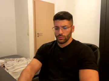webcam man rogan1604 capture image #799185