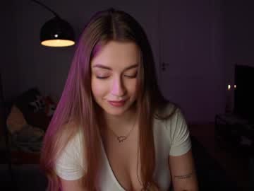 webcam girl strawberryjamx capture image #3163356