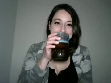 webcam girl ilovelucylola capture image #1452221