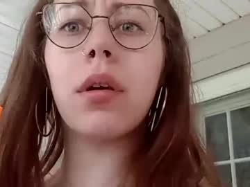 webcam girl swall0wingsw0rds capture image #3928887