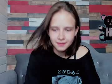 webcam girl lindamerinss capture image #2046479