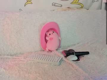 webcam girl yumi_uwu capture image #2267052