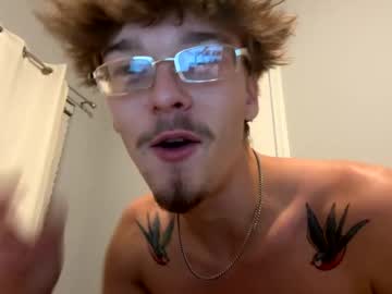 Cam for skinnywhiteboy23