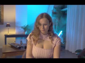 webcam girl chillwithkira capture image #1410561