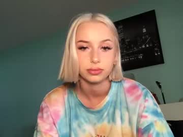 webcam girl skymeadows capture image #3929826