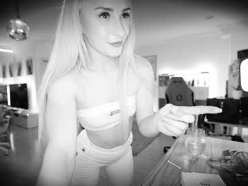 webcam girl hannahjames710 capture image #1397344