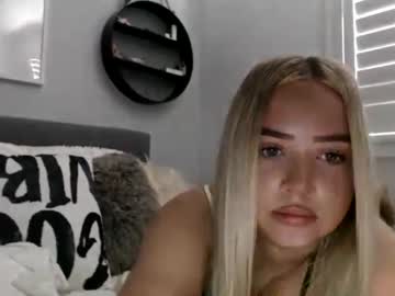 webcam girl littlemissevie06 capture image #4086035