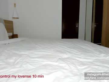 webcam girl carolinaherera capture image #2656574