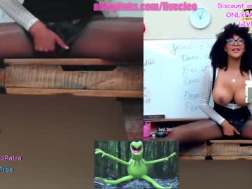 webcam girl livecleo capture image #1153340