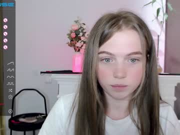 webcam girl small_blondee capture image #2852135
