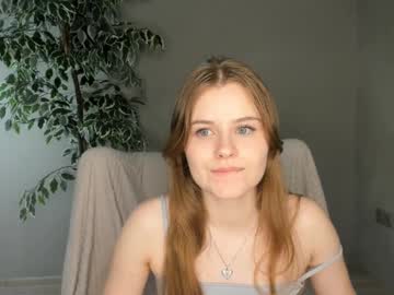 webcam girl linettegrandon capture image #4072634