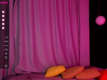 webcam girl small_blondee capture image #2480480