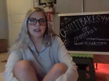 webcam girl charlitbaker capture image #672701