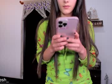 webcam girl kellytesh capture image #1145194