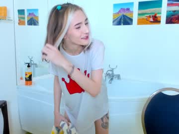 webcam girl nicole_foxe capture image #245167
