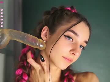 webcam girl angels_kiss capture image #2035801