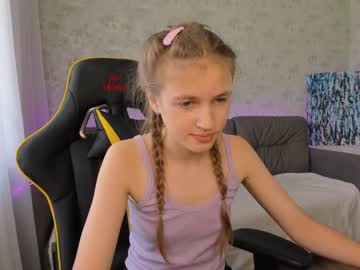 webcam girl nelly_mine capture image #2520682