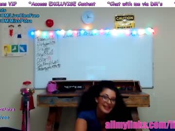 webcam girl livecleo capture image #228611