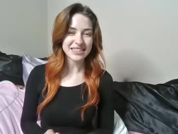 webcam girl milkywhiiite capture image #2371153