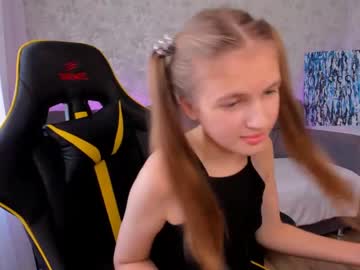 webcam girl nelly_mine capture image #2512297