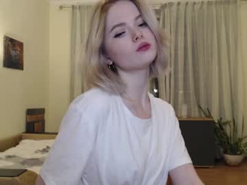 webcam girl yvaine777 capture image #851065