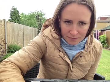 webcam girl eatmypie69 capture image #1940324