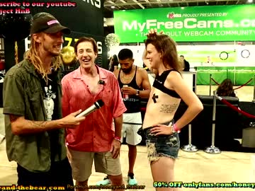webcam couple honeyand_thebear capture image #2223044