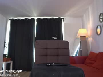 webcam girl queen_leylla capture image #1134496