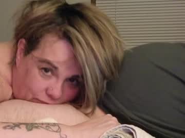webcam couple luv2squirt_2 capture image #3994904
