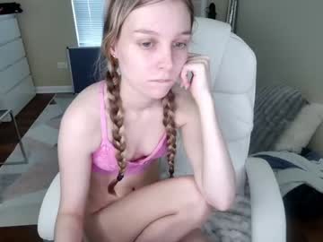 webcam girl lily_brooke capture image #2960370