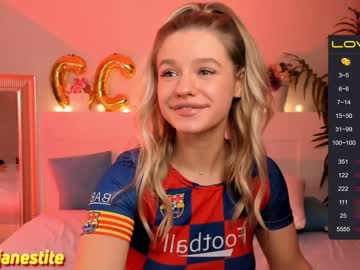 webcam girl maxwelljoella capture image #3183090