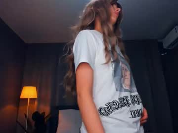 webcam girl tuttyfrutty1 capture image #4049993