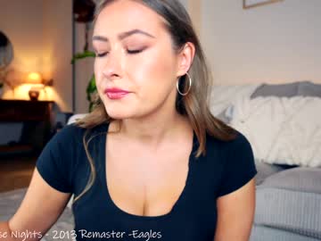 webcam girl x_lily_x capture image #1691342