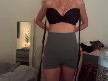 webcam girl valeria__lavine capture image #4098651