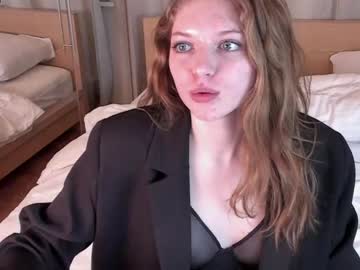 webcam girl lizzylipsss capture image #3611435