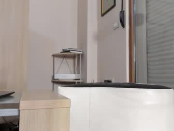 webcam girl hotel77777 capture image #2723765