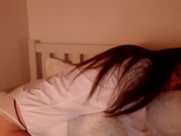 webcam girl christine_horny capture image #572499