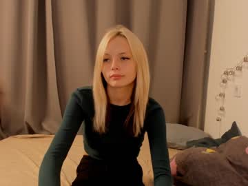 webcam girl reginamarini capture image #2591849