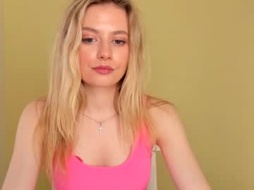 webcam couple elsa_goold capture image #2033807
