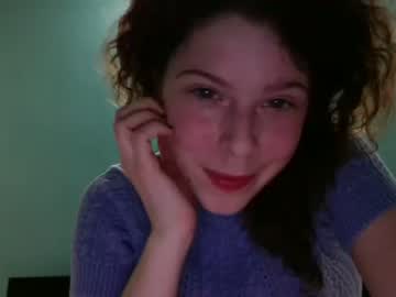 webcam girl maeluna33 capture image #1684258